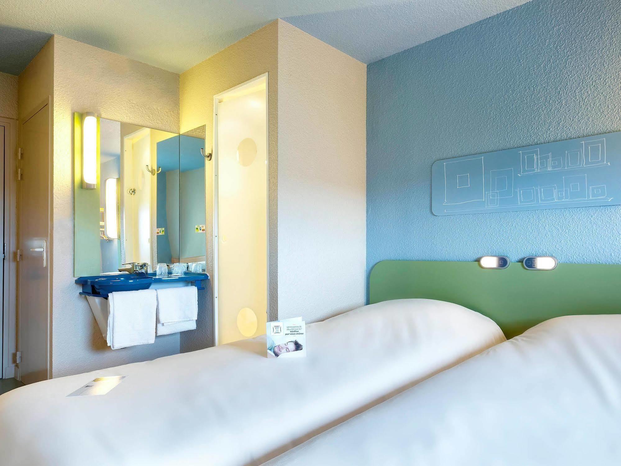 Ibis Budget La Roche Sur Yon Vendespace Mouilleron-le-Captif Exteriér fotografie